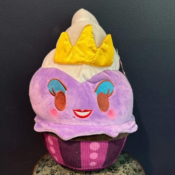 NWT Disney Munchlings Ursula Cupcake 12” plush - Picture 1 of 3